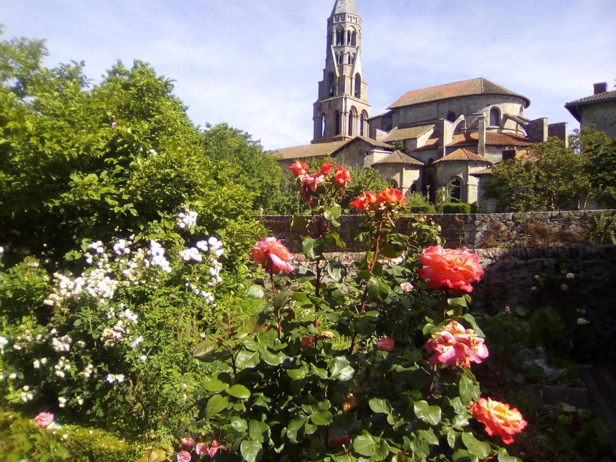 Chambre D Hote "Sous Le Clocher" Saint-Léonard-de-Noblat Exteriér fotografie